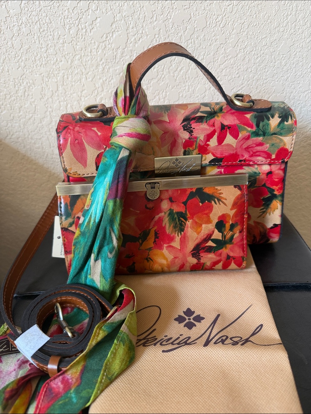 Patricia Nash Multicolor Floral Leather Crossbody with Matching Clutch me - Picture 12 of 12